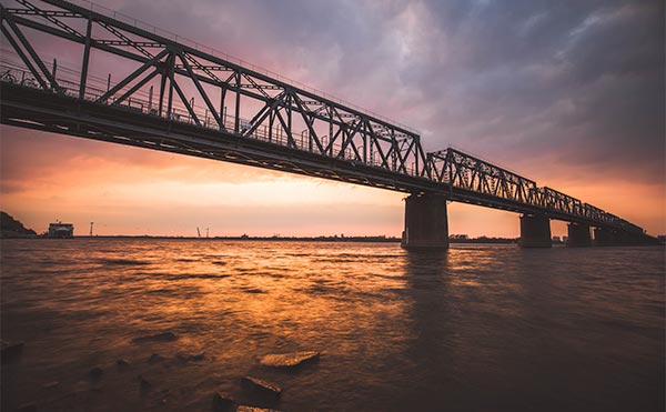 百年鐵路橋